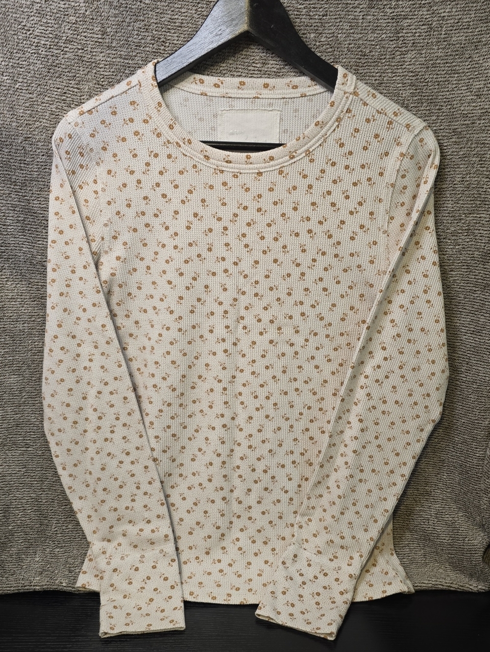 aerie Cream Long Sleeve Floral Thermal Top with Brown Daisy Print